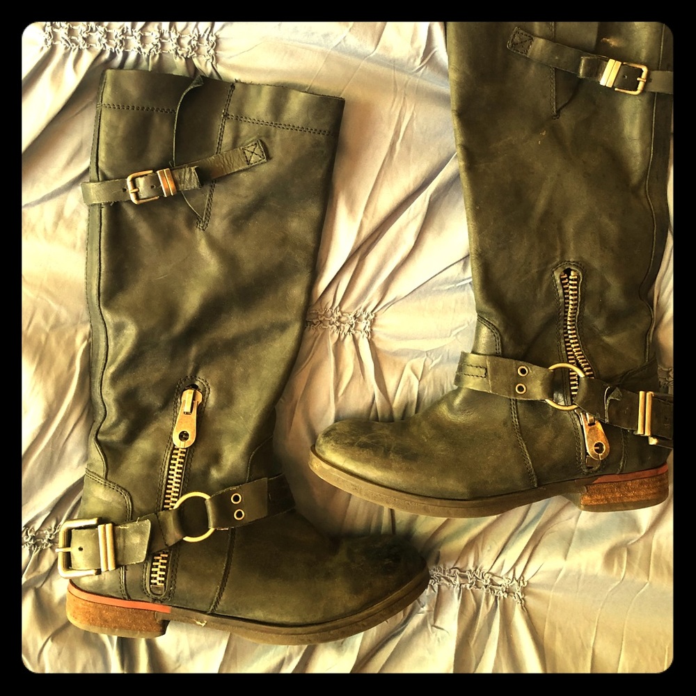 Black Steve Madden tall buckle zipper boots